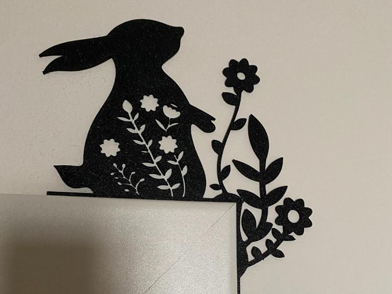 Door corner bunny for easter