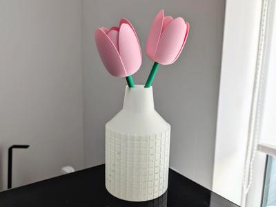 Squares pattern vase