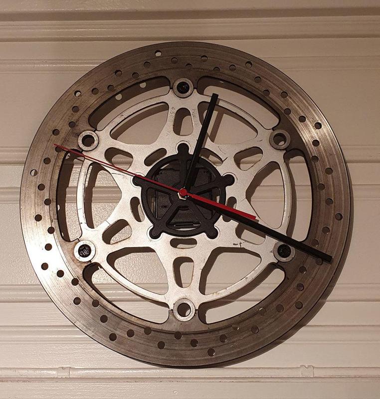 Break Disk Clock