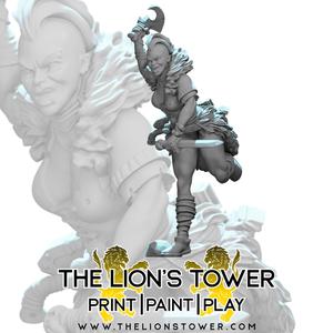 Urthafie - Female Barbarian Warrior, Charging pose (32mm scale presupported miniature)
