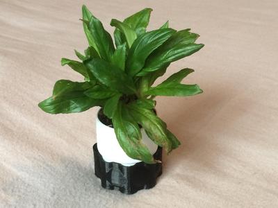 Self watering plant pot