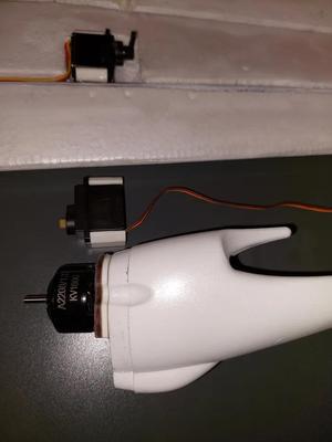 C160 von MD-Hobby, Mod-Kit (Servos und Motor)   