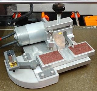 Tyre True Sanding Plate Reciprocation Machine