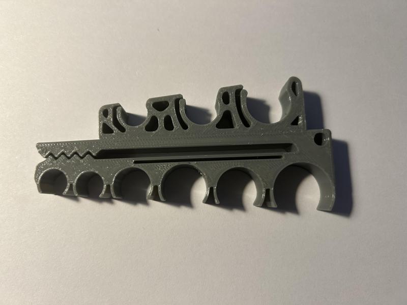 MultiTOOL syringe holder