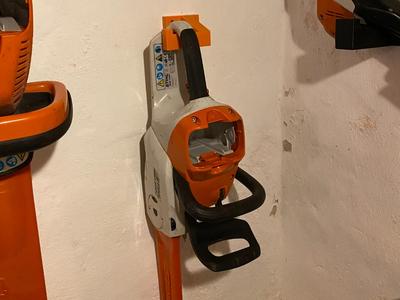 Wall mount for Stihl MSA 200C chainsaw