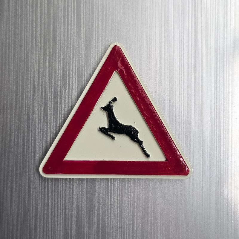 🦌 Wild Animals Crossing – Italian Road Sign Magnet 🧲