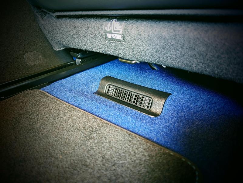 RENAULT (MEGANE or SCENIC) E-TECH floor ventilation grille