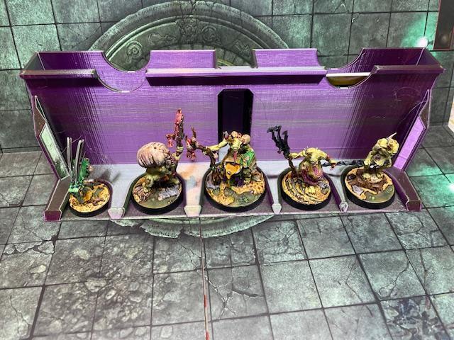 HOLDER FOR GRANDFATHERS GARDENERS, WAR HAMMER UNDERWORLDS, EMBERGARD