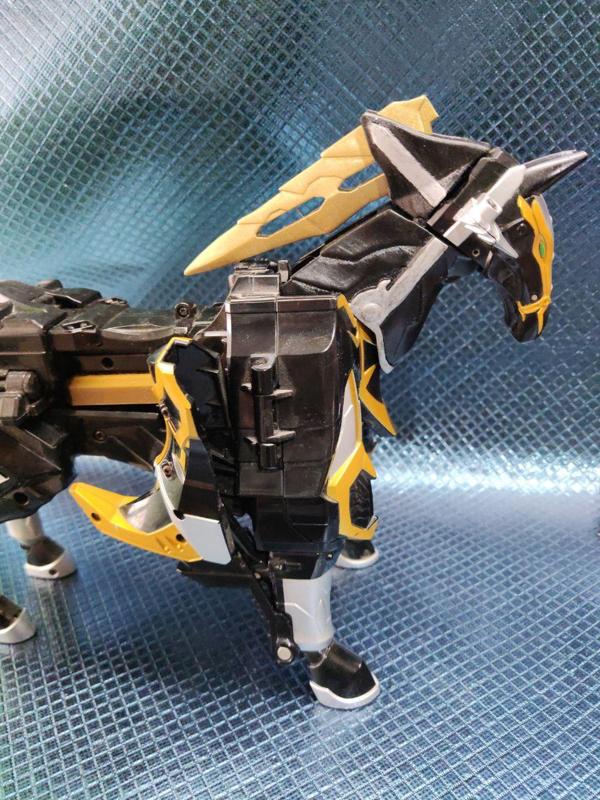 Skirt / Support - Majin Combination DX Wolkaiser / Centaurus Wolf Megazord
