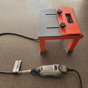 45-degree Mini Table Saw