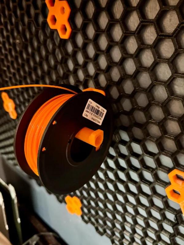 HoneyComb Wall 4 inch Mini Spool Holder   