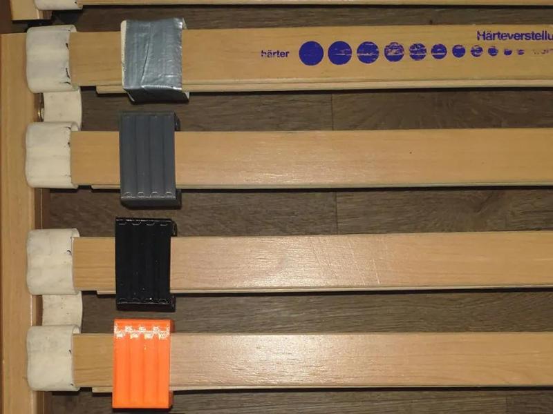 Slatted bed base replacement clip   