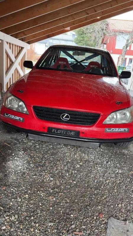 Lexus is200 bumper hole fill   