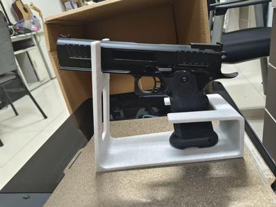 2011 Pistol Display Stand