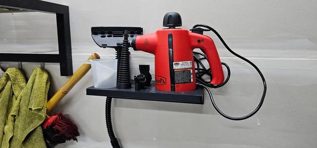 Grants Steam Cleaner Wall Mount   