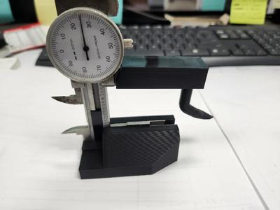 height gage attachment for dial/digital calipers   