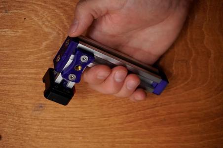 2020 extrusion (top) Cool Handle   