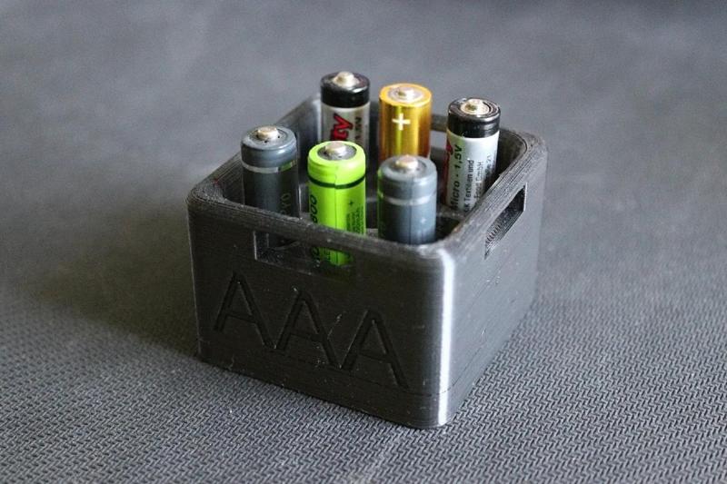 Battery holder AAA   