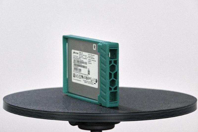Tool-less 2.5" Hard Drive Caddy/Sled for Supermicro Server   