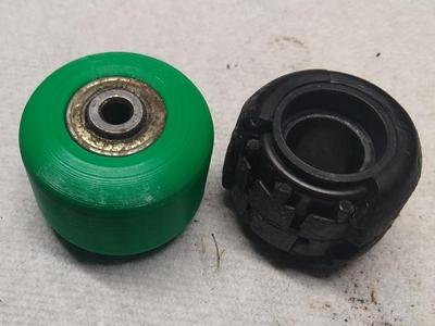 Replacement wheel for luggage