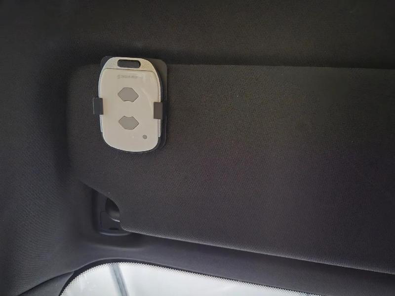 Halter für Garagentoröffner Marantec   