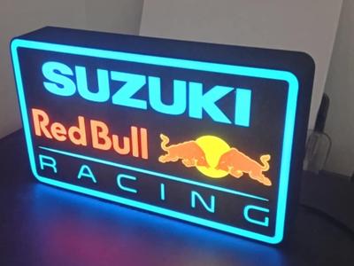 Lightbox suzuki redbull racing