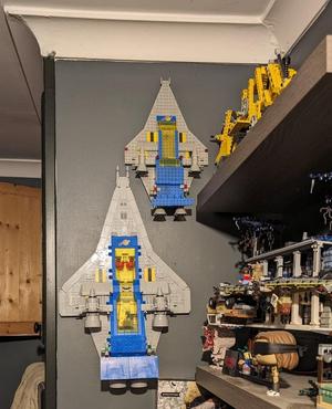 Lego 497 wall mount