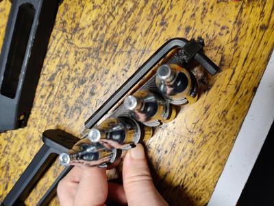 c02 cartridge holder, expandable