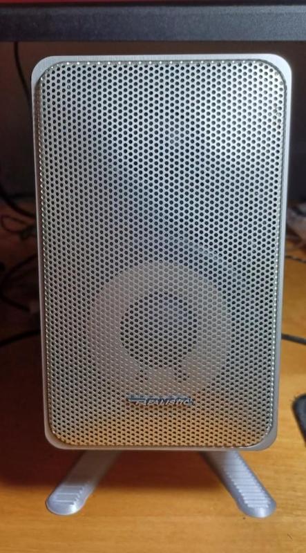 Desktop Stand for Realistic Minimus 7 Speaker (now with v2)