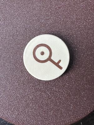 POKEMON UNOWN MMU FRIDGE MAGNET "Q"