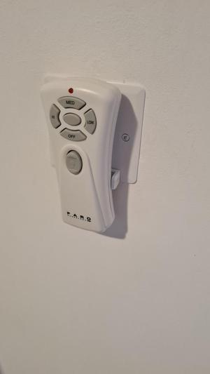 Support télécommande faro