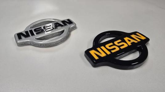 Nissan Navara D22 logo front   
