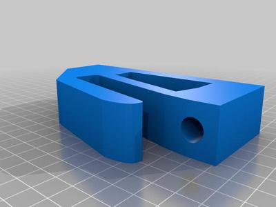 Skateboard/longboard hanger for the wall (no supports needed)