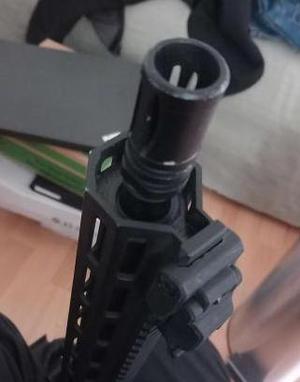 M-LOK handguard spacer for wobbly barrel