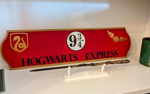 Harry Potter Slytherin House Wand Stand