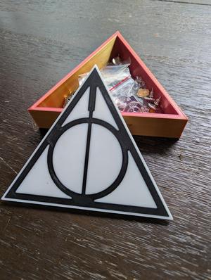 Deathly Hallows Box (Multicolor/Multibody)