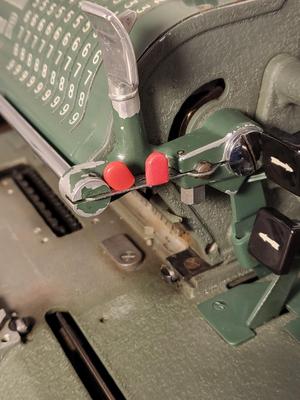 Griffkappe für Hamann Rechenmaschinen - Handle cover for mechanical Hamann calculators