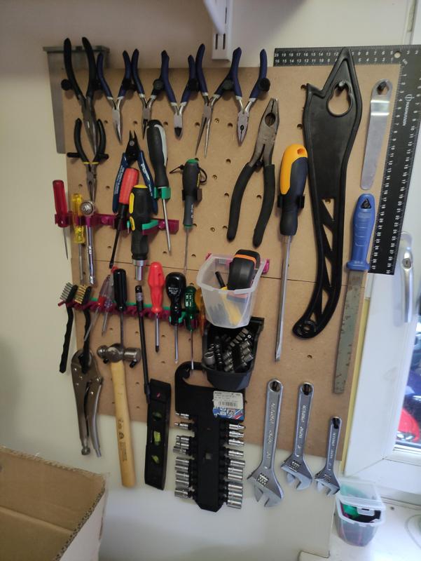 Peg board system
