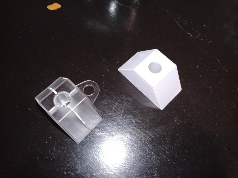 Distanční podložka pro trapézové desky