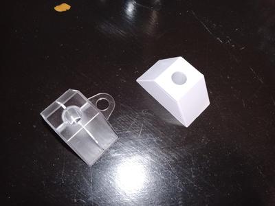 Distanční podložka pro trapézové desky