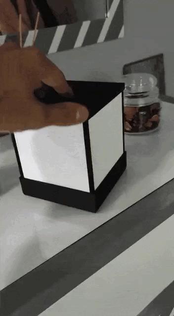 CUBO CON 4 LITOFANIAS A PILAS