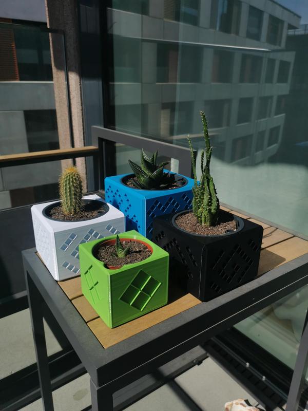 Square Pot | Pot Carré