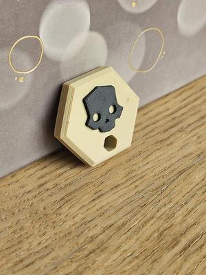 Modern Key Hanger Helldiver Medal