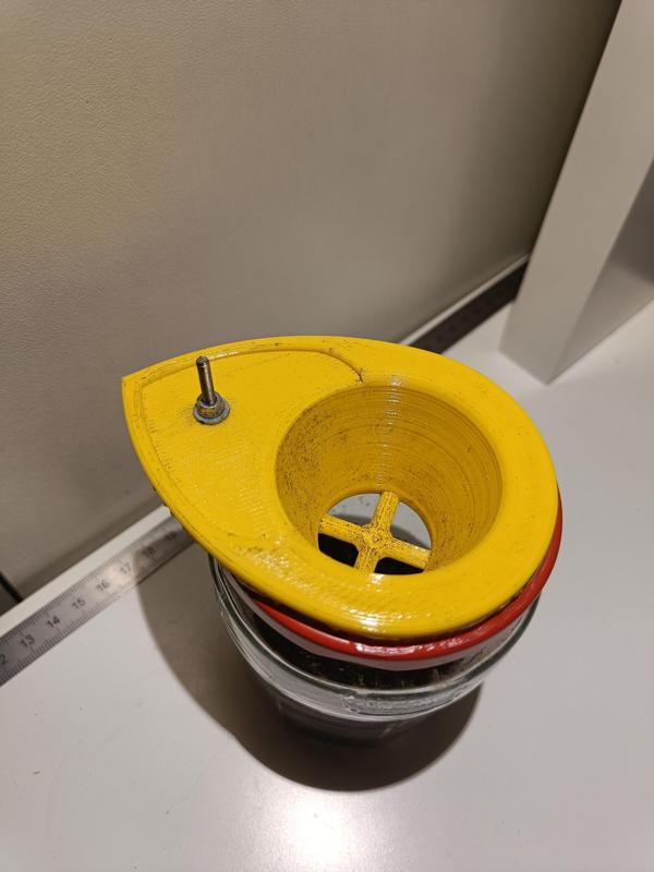 DEBOWLER with a tray