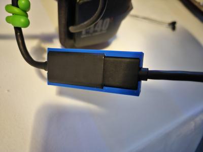 HP Windows Mixed Reality cable connection clip