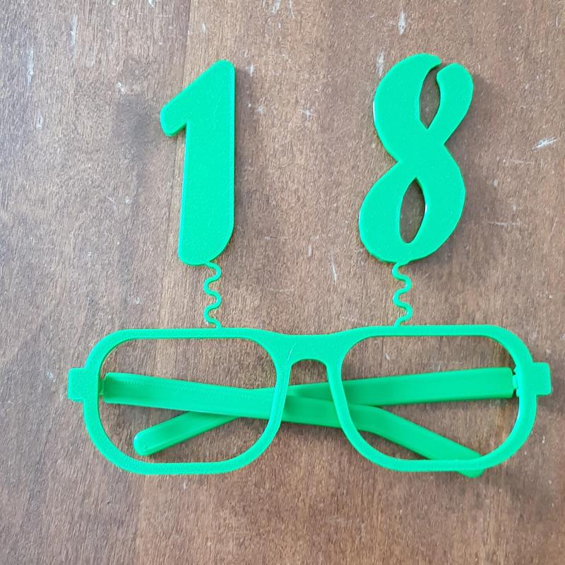 18 Years Happy Birthday Bobbleheands Glasses - Occhiali a molla