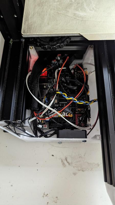 Ender 3 V2 SKR 1.4 Electronics Bay (remix)