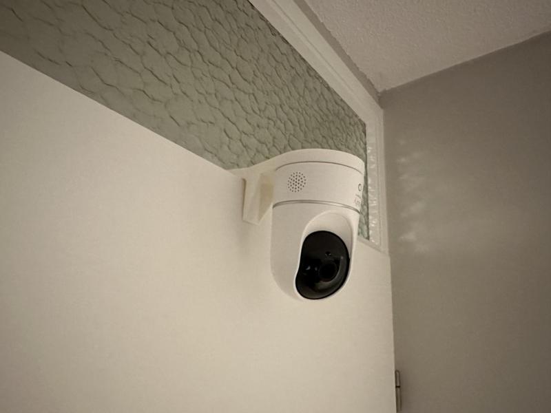 Eufy 2K Indoor cam door mount