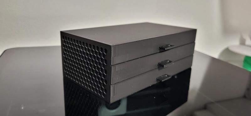 Little cabinet with drawer