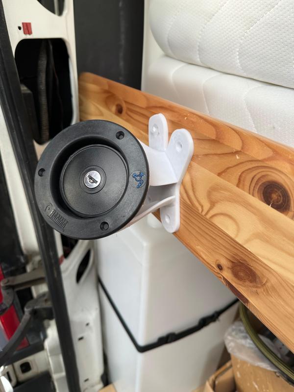 Fiamma Fillerneck Bracket Wassereinfüllstutzen